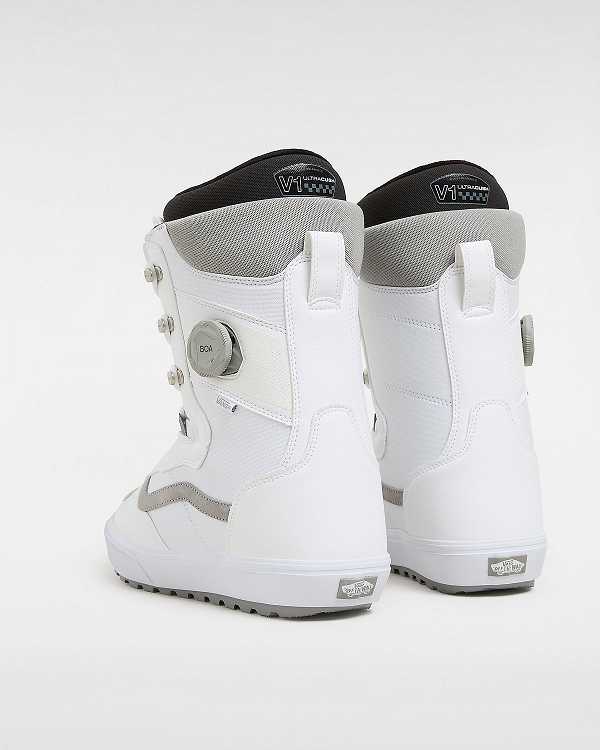 Men Vans Invado OG MTE Snowboard Boots White Malaysia | VN6839541