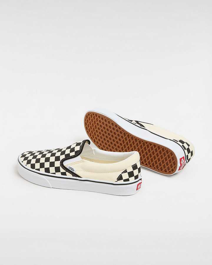 Women Vans Checkerboard Classic Slip On Shoes Black / White Malaysia | VN6103287